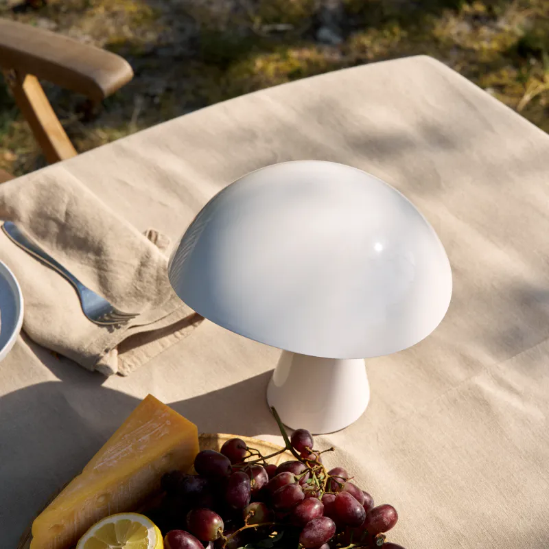 Louis Poulsen Rumee 220 Portabel lampe - Cloud White
