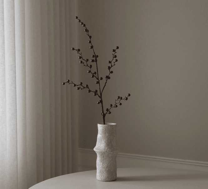 Hovedbilde Botané Studios Dark Red Winterberry Branch