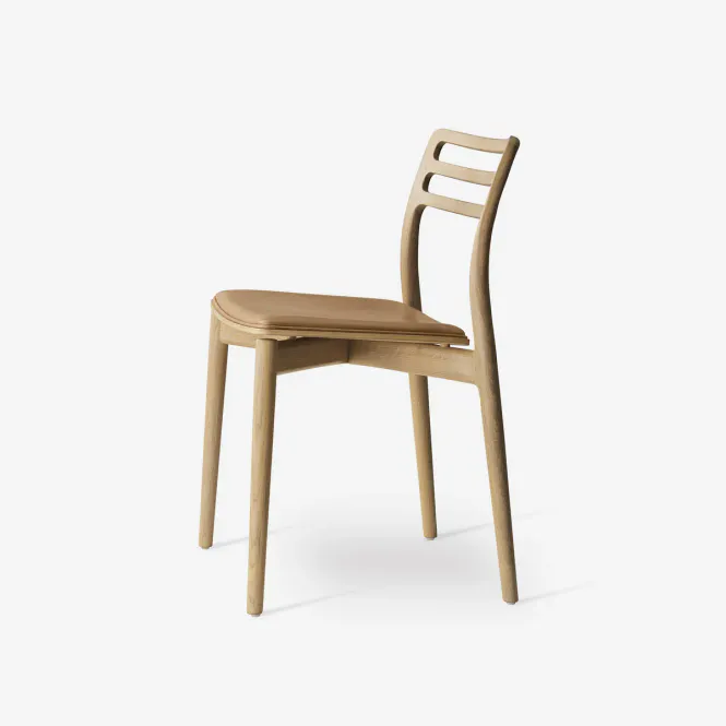 Hovedbilde Vipp481 Cabin chair spisestol - Light oak/camel ...