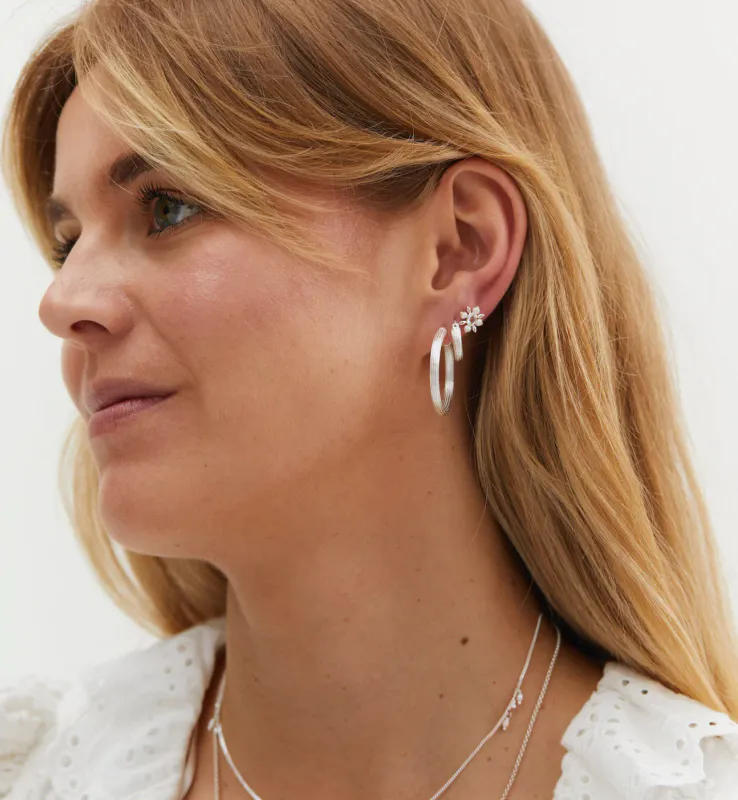 Anna + Nina Single Antique Soul Stud øredobb - sølv